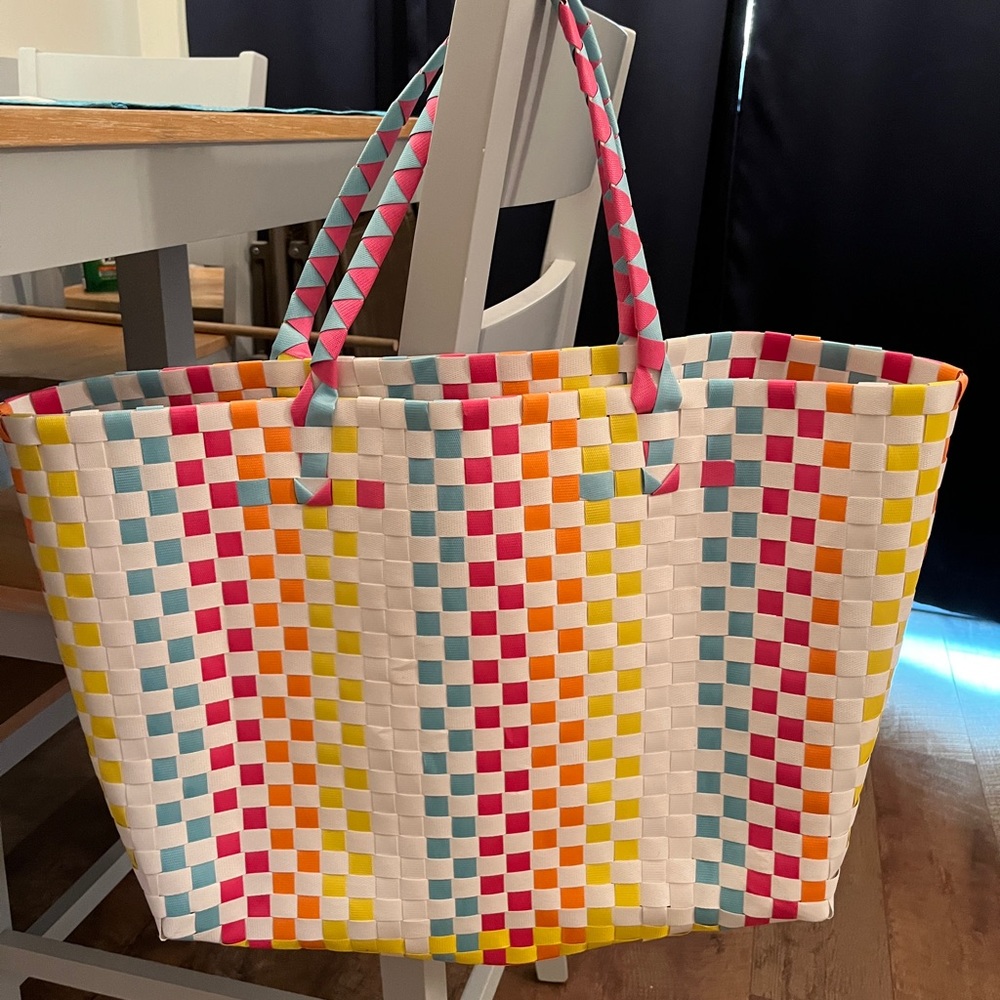 NWOT Authentic Kate Spade Oversized Tote - Picture 2 of 7